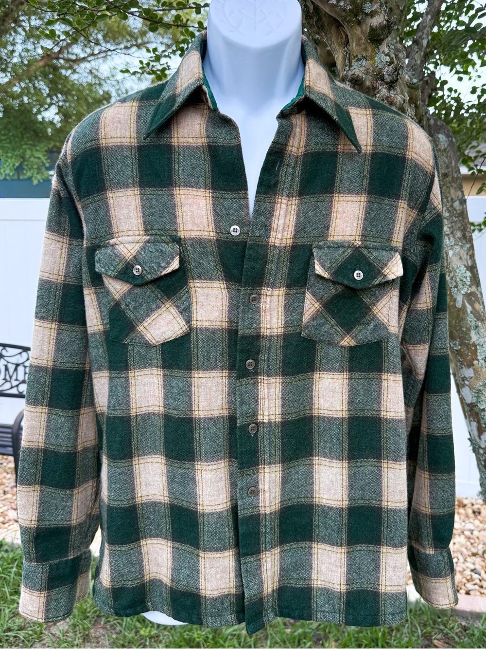 Vintage Chhich’s Wool Blend Plaid Flannel Shirt Jacket Green Tan Medium